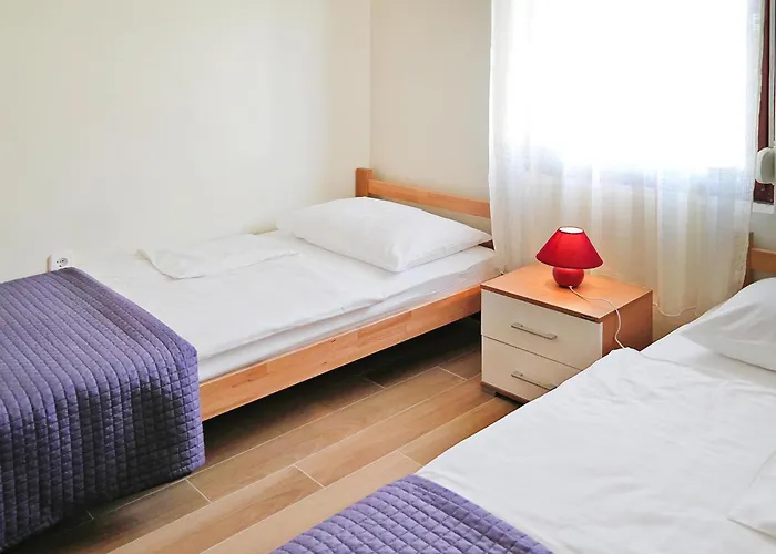 Apartments Lug Privlaka With Pool