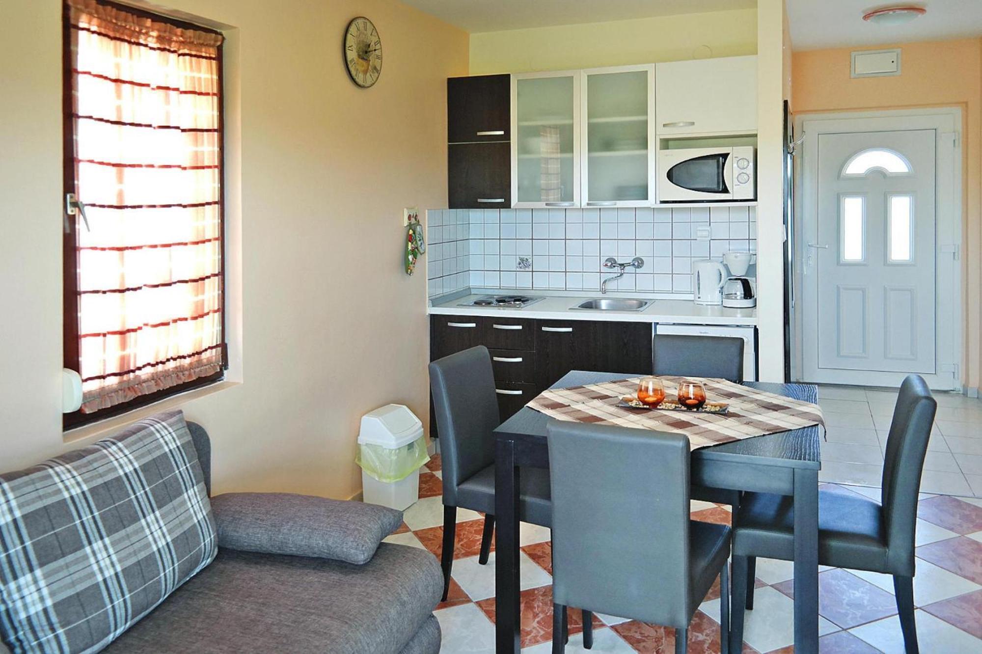 Lug Privlaka With Pool Appartement *
