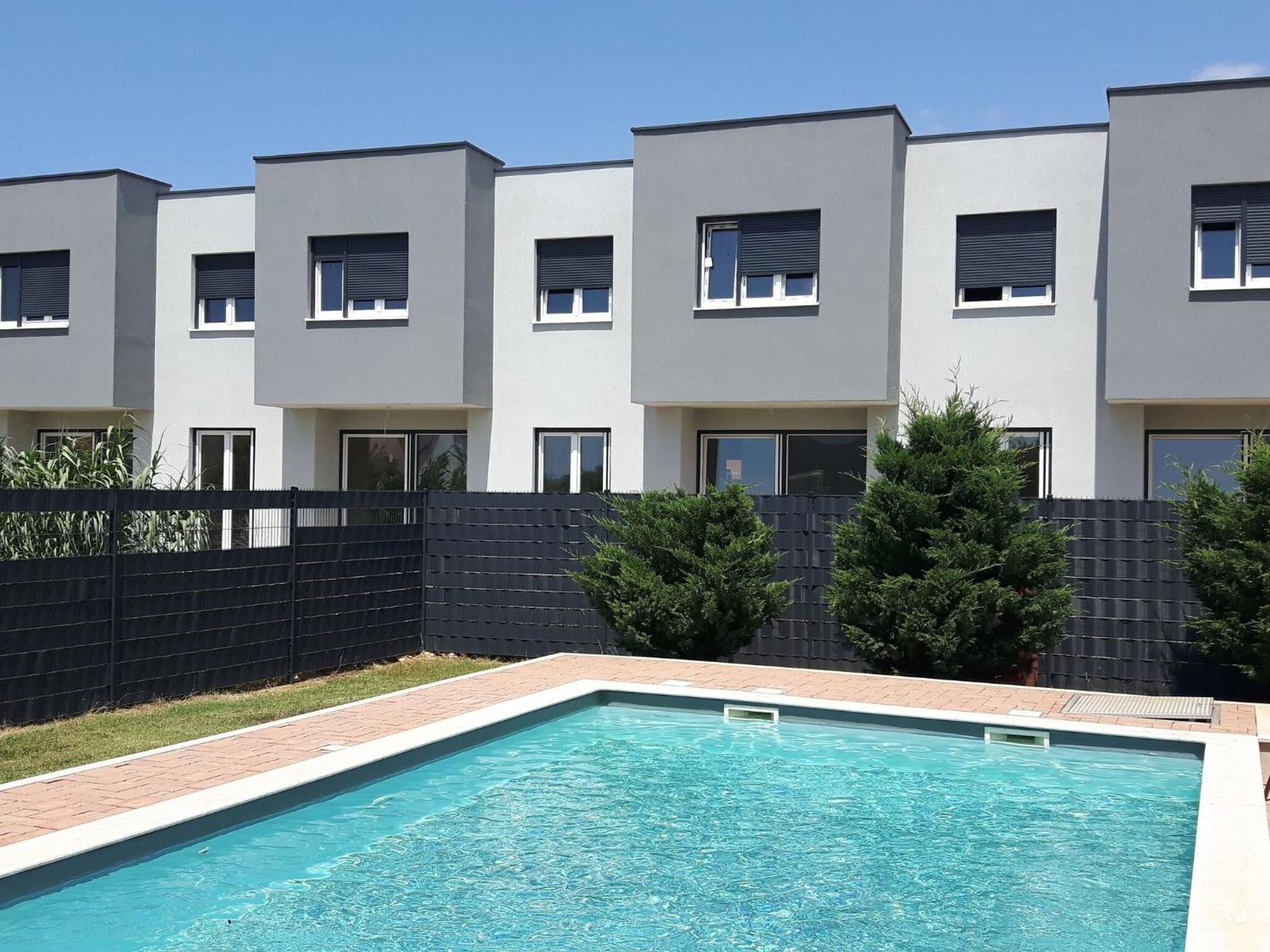 Apartment Lug Privlaka With Pool *