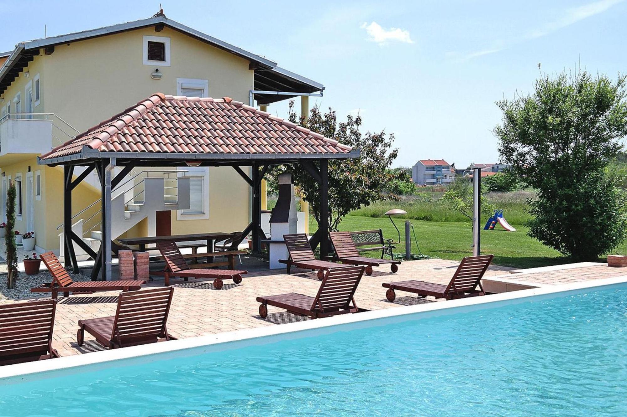 Lug Privlaka With Pool Appartement *