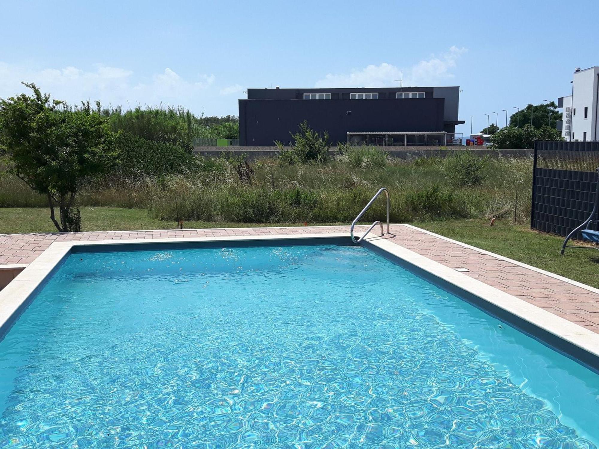 Lug Privlaka With Pool Appartement Privlaka (Zadar)