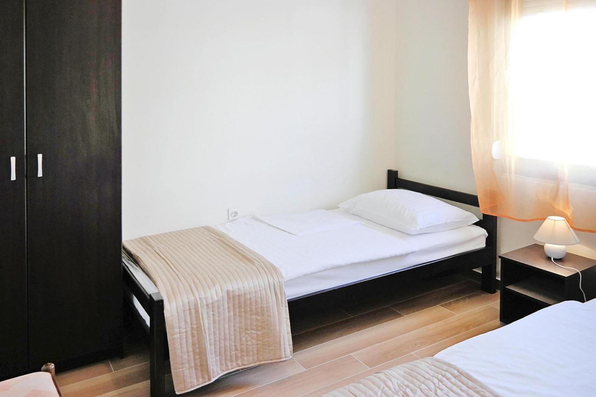 Apartmán Lug With Pool Privlaka (Zadar)